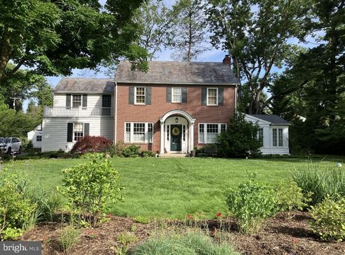 710 Wilson Dr, LANCASTER, PA, 17603-2439 | Card Image