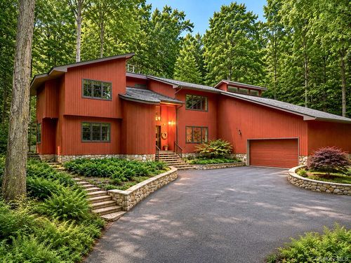 5 Buroak Dr, East Fishkill, NY, 12533-6433 | Card Image