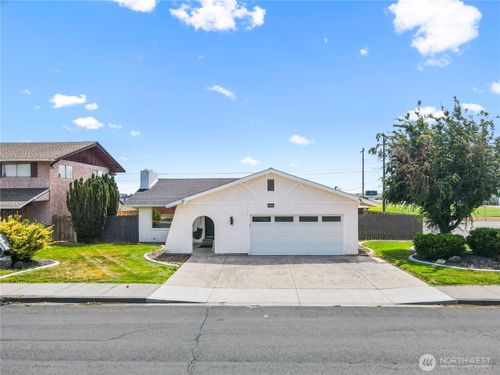 1200 E Ash St, Othello, WA, 99344-1629 | Card Image