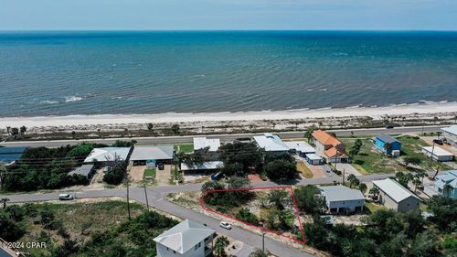 21 Magnolia Dr, Mexico Beach, FL, 32456-0125 | Card Image
