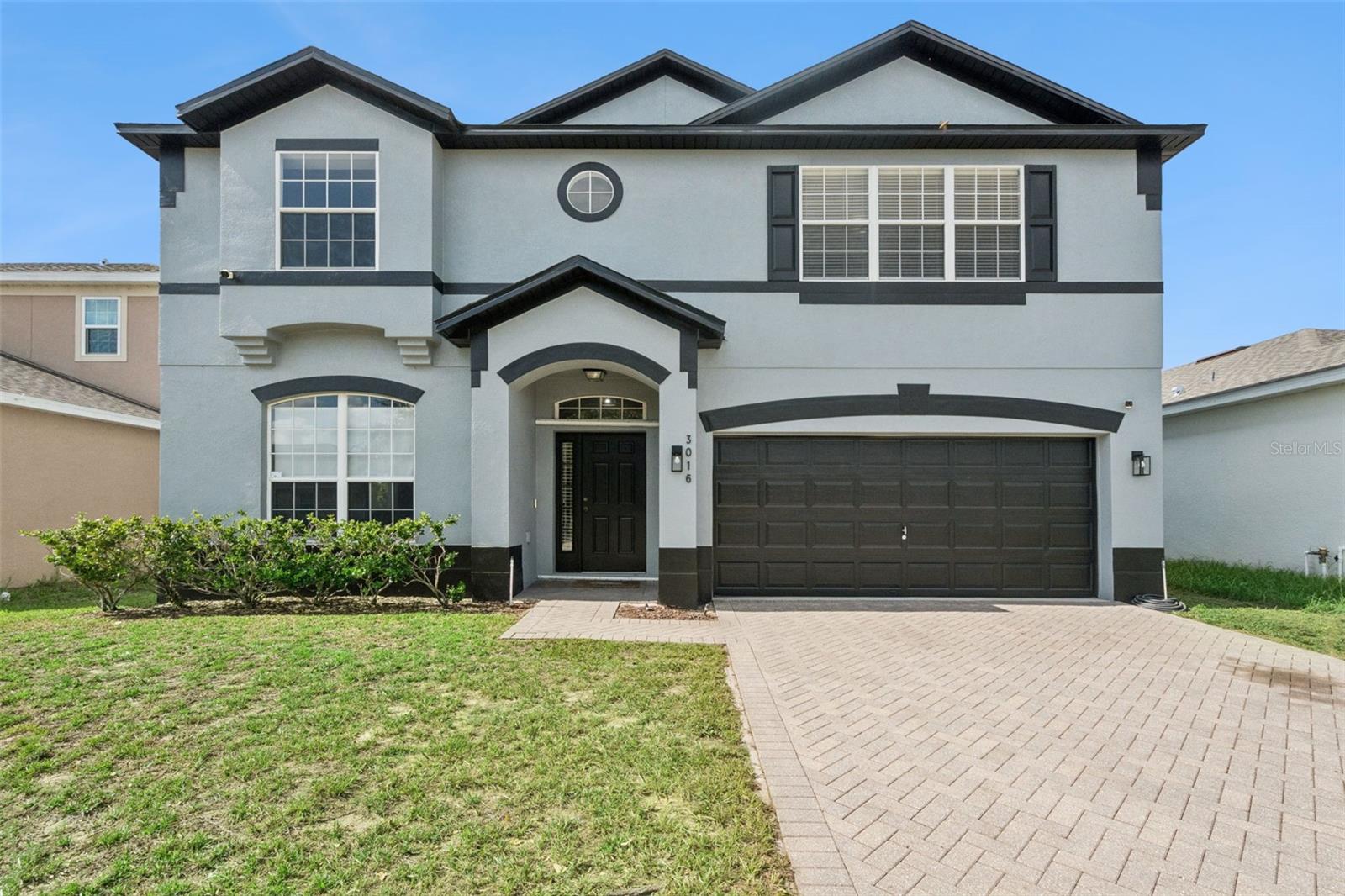Residential in GROVELAND 5