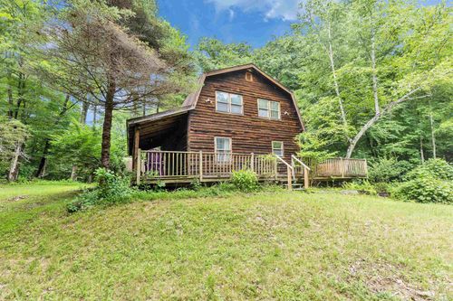 27 Sheehan Ln, Harrisville, NH, 03450-5304 | Card Image