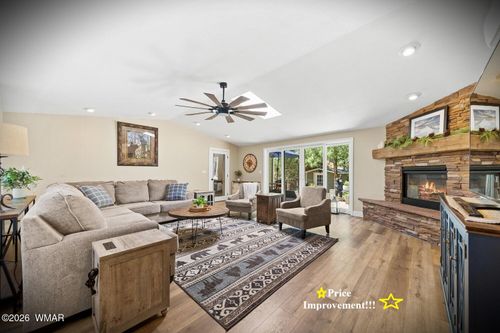 2300 W Hacienda Way, Show Low, AZ, 85901-2804 | Card Image