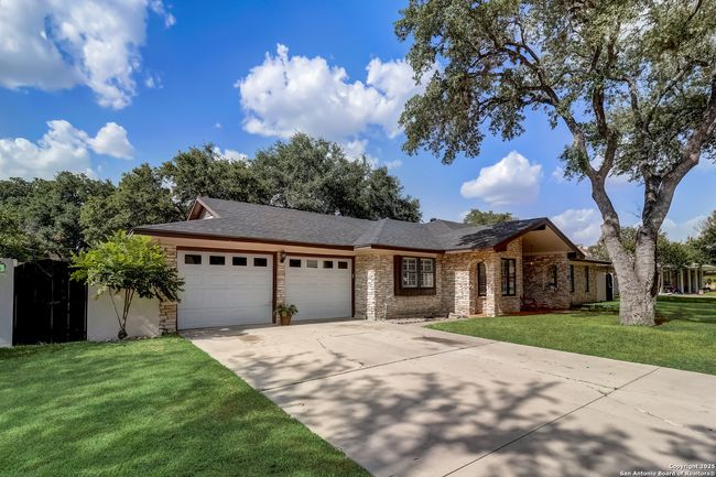 429 Fenwick Dr, House other with 4 bedrooms, 3 bathrooms and null parking in Windcrest TX | Image 6