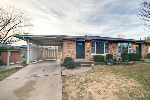 10235 Jeffleigh Ln, Saint Louis, MO, 63123-7331 | Card Image