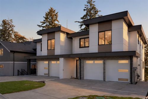 2119 Kingbird Dr, Langford, BC, V9B7E9 | Card Image