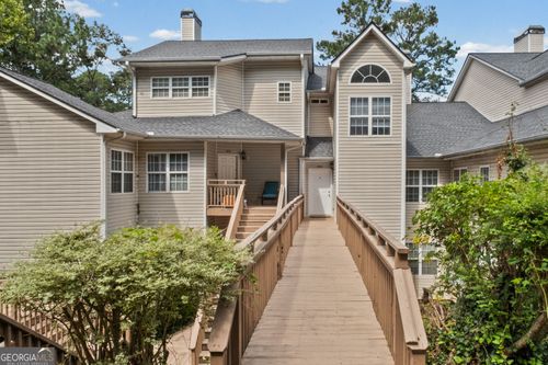 8806 Fairview Blf, Johns Creek, GA, 30022-1835 | Card Image