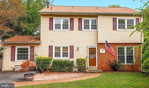 30 Millcrest Ct, DERWOOD, MD, 20855-1229 | Card Image