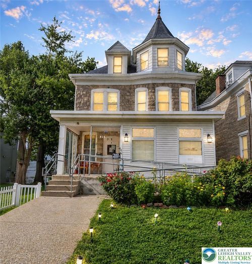 2-825 Lehigh St, EASTON, PA, 18042-4327 | Card Image