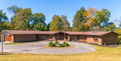 67210 Country Club Rd, Saint Clairsville, OH, 43950-9401 | Card Image