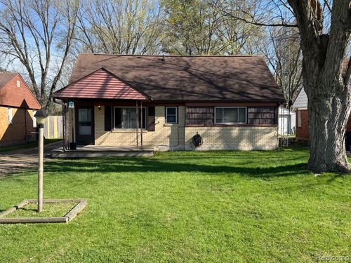 2414 Wildwood Circle Drive, Grand Blanc Charter Township, MI, 48439 | Card Image