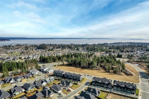 753 Sitka St, Campbell River, BC, V9H0G4 | Card Image