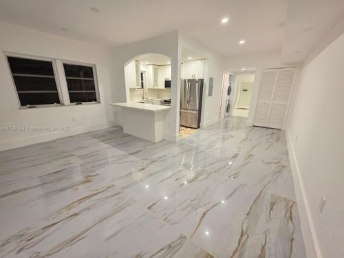 apt-204-760 Euclid Ave, Miami Beach, FL, 33139-6173 | Card Image