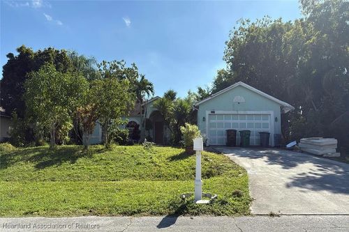 238 Nw Ferris Dr, Port St Lucie, FL, 34983-1121 | Card Image