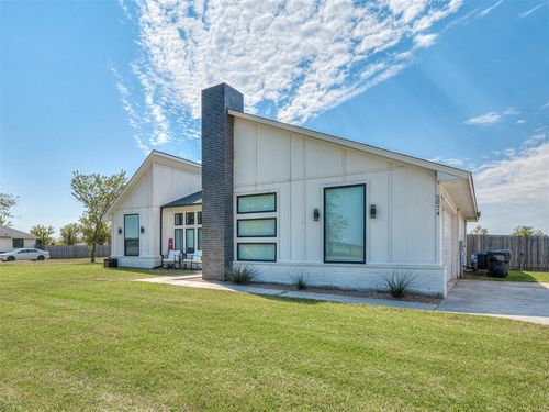 5074 Magnolia Meadow Way, Goldsby, OK, 73093-5004 | Card Image