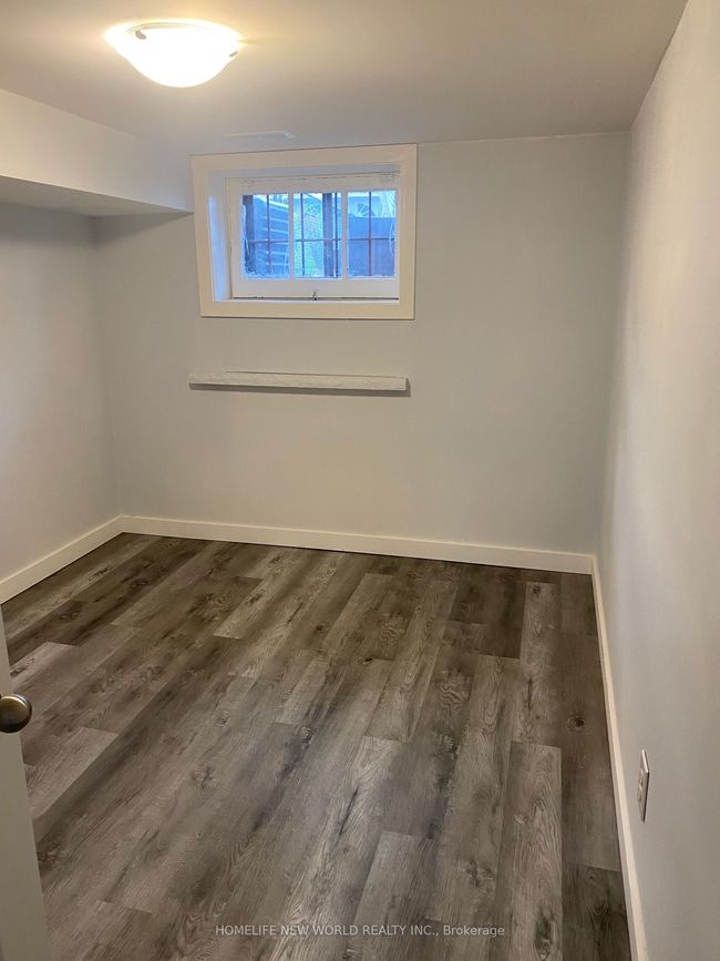 B2 - 48 Juliet Cres, House other with 2 bedrooms, 1 bathrooms and 1 parking in York ON | Image 4