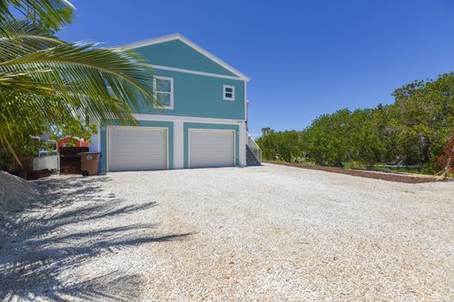 27374 Guadaloupe Ln, Ramrod Key, FL, 33042-5414 | Card Image