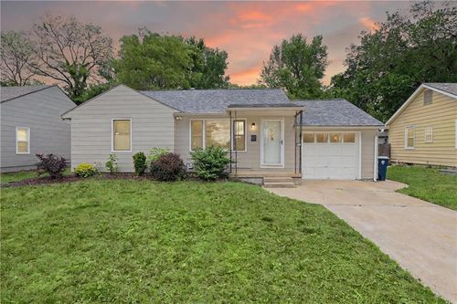 8604 E 79th St, Kansas City, MO, 64138-1331 | Card Image
