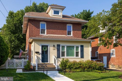 216 S 4th St, NORTH WALES, PA, 19454-2902 | Card Image