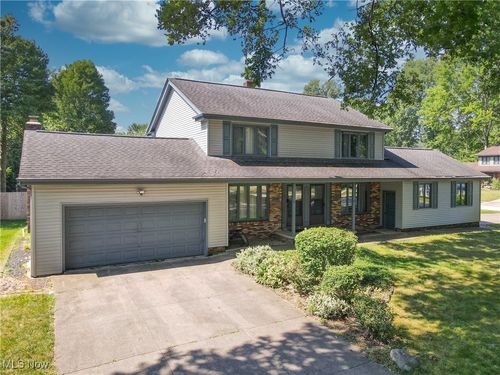 2144-2140 Woodlawn Cir, Stow, OH, 44224-2653 | Card Image