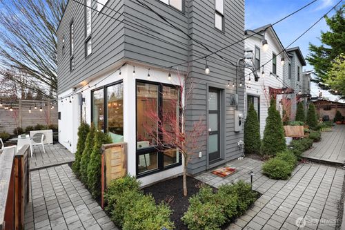 a-8314 11th Ave Nw, Seattle, WA, 98117-3339 | Card Image