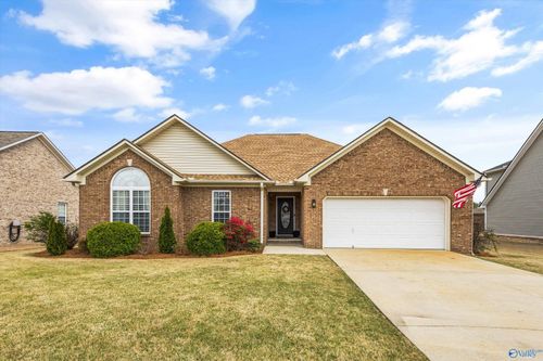103 Red Sunset Cir, Owens Cross Roads, AL, 35763-8531 | Card Image