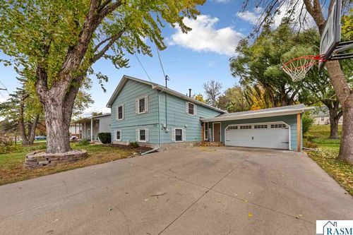 316 Stoltzman Rd, Mankato, MN, 56001-3944 | Card Image