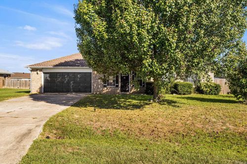 28 Fawn Dr, Ward, AR, 72176-8570 | Card Image