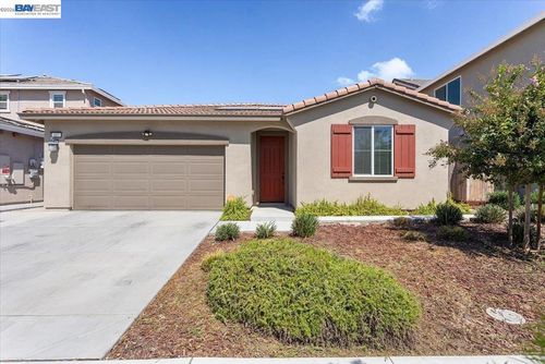 407 407 Sacramento St, Lathrop, CA, 95330 | Card Image