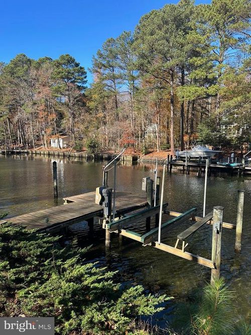 288 Elkins Ln, LUSBY, MD, 20657-2784 | Card Image