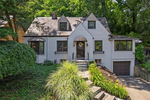 728 Shady Ln, Mt. Lebanon, PA, 15228-2451 | Card Image