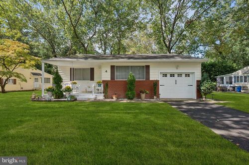 4 Minnesota Ave, Whiting, NJ, 08759-1114 | Card Image