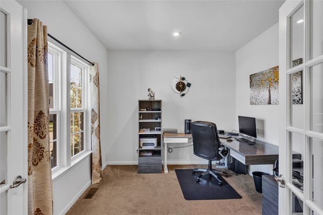 910 Twilight St, House other with 4 bedrooms, 3 bathrooms and 2 parking in Cranberry Twp PA | Image 9