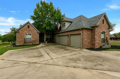 143 Sugartree Cir, Lipan, TX, 76462-4310 | Card Image
