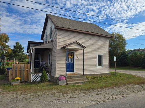 601 Drive-In Rd, Sturgeon Falls, ON, P2B2R1 | Card Image