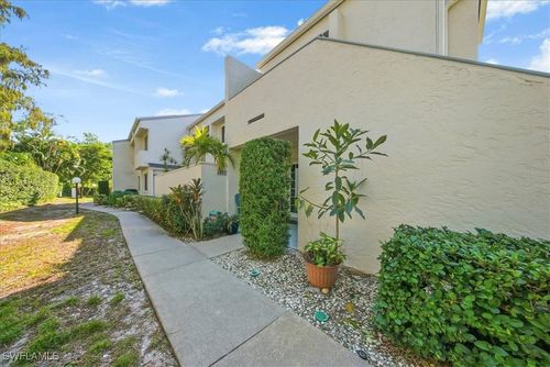 7572-3080 Kings Lake Blvd, NAPLES, FL, 34112-3640 | Card Image
