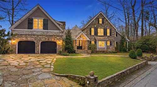 142 Lucerne Dr, Highlands, NC, 28741-8432 | Card Image