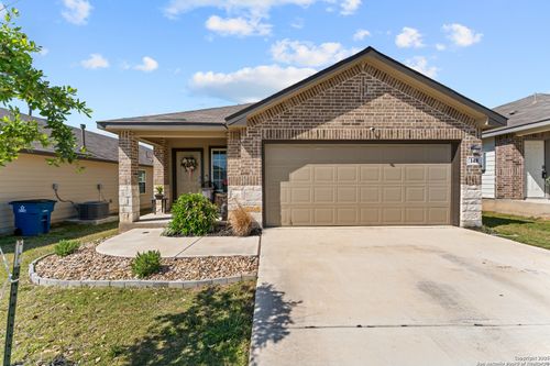 148 Hogans Aly, Floresville, TX, 78114-0048 | Card Image