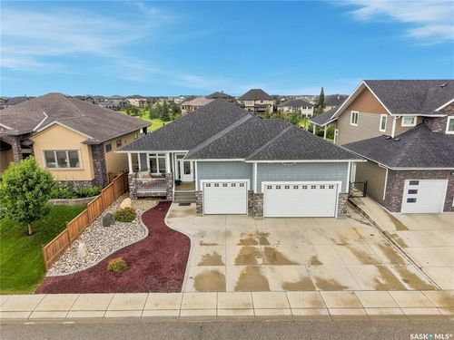 544 Redwood Crescent, Warman, SK, S0K4S2 | Card Image