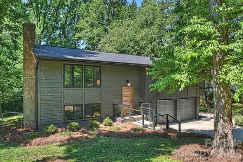 7323 Rollingridge Dr, Charlotte, NC, 28211-5459 | Card Image