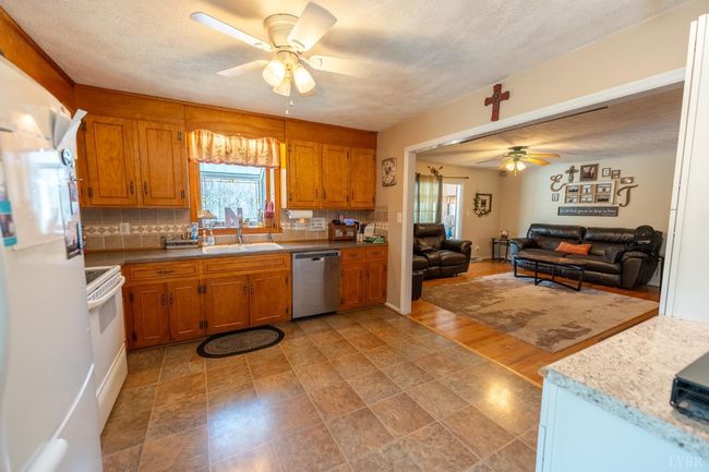 1553 Old Stage Rd, House other with 3 bedrooms, 3 bathrooms and null parking in AMHERST VA | Image 21