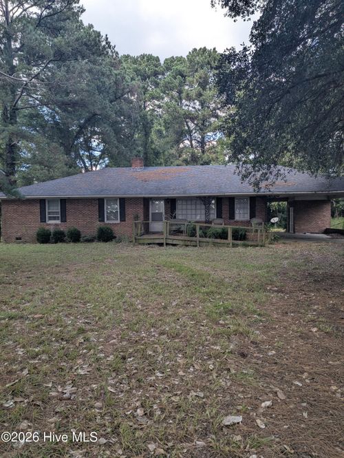 821 Warsaw Rd, Clinton, NC, 28328-3715 | Card Image