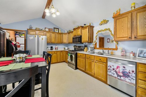 9530 Mill Ridge Run, Fort Wayne, IN, 46835-9481 | Card Image