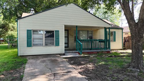 134 Stanley Dr, Arkansas City, KS, 67005-1224 | Card Image
