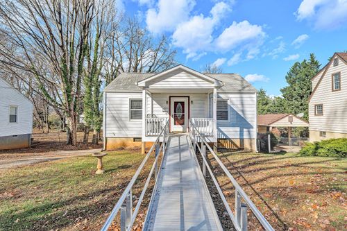 2504 Avalon Ave Nw, Roanoke, VA, 24012-3216 | Card Image