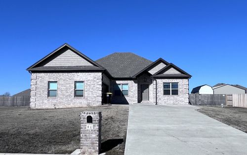 40 Darlin Dr, Cabot, AR, 72023-7032 | Card Image