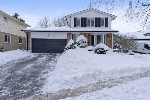 535 Grand View Ave, London, ON, N6K3E8 | Card Image