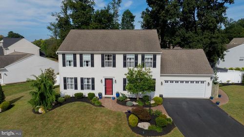 7667 Seneca Ridge Dr, YORK, PA, 17403-9498 | Card Image