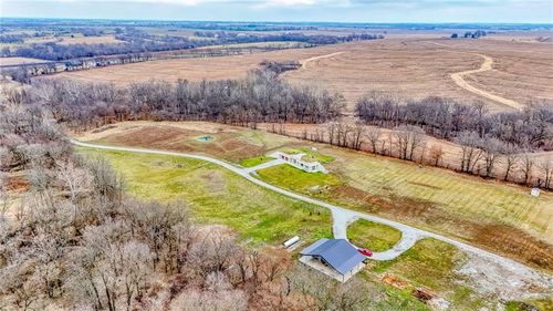 18018 Ozark Ln, Higginsville, MO, 64037-9325 | Card Image