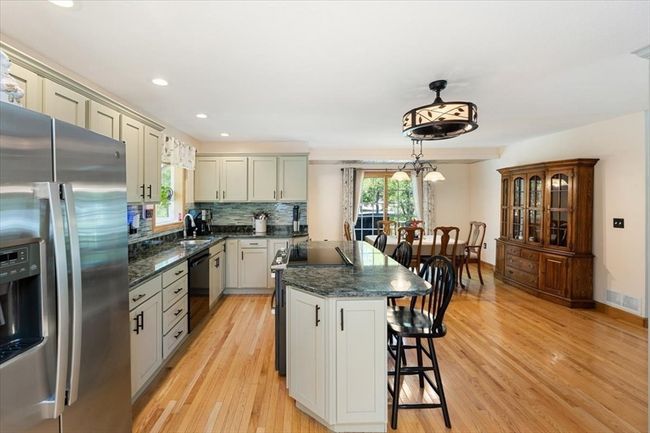 472 Potter Rd, House other with 4 bedrooms, 3 bathrooms and 6 parking in Framingham MA | Image 19